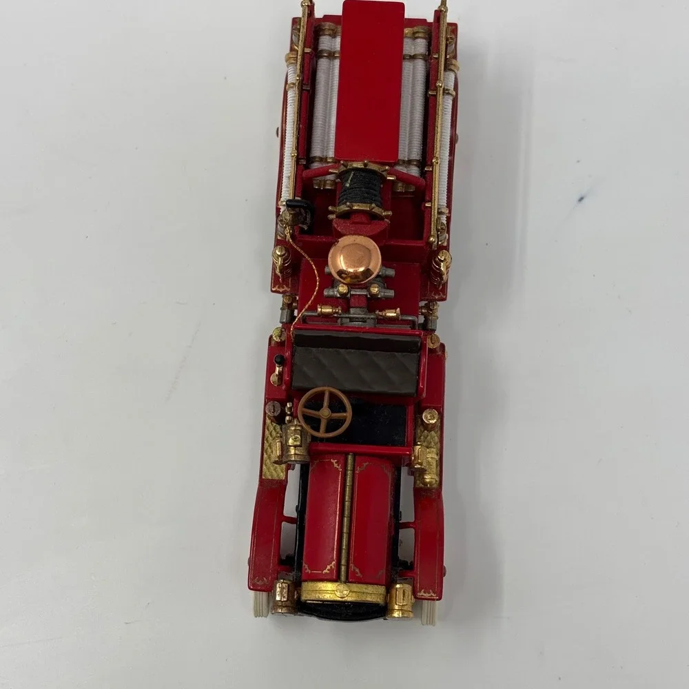 Matchbox Models of Yesteryear 1911 Mack Fire Pumper YFE24 Red Gold UFALM No COA